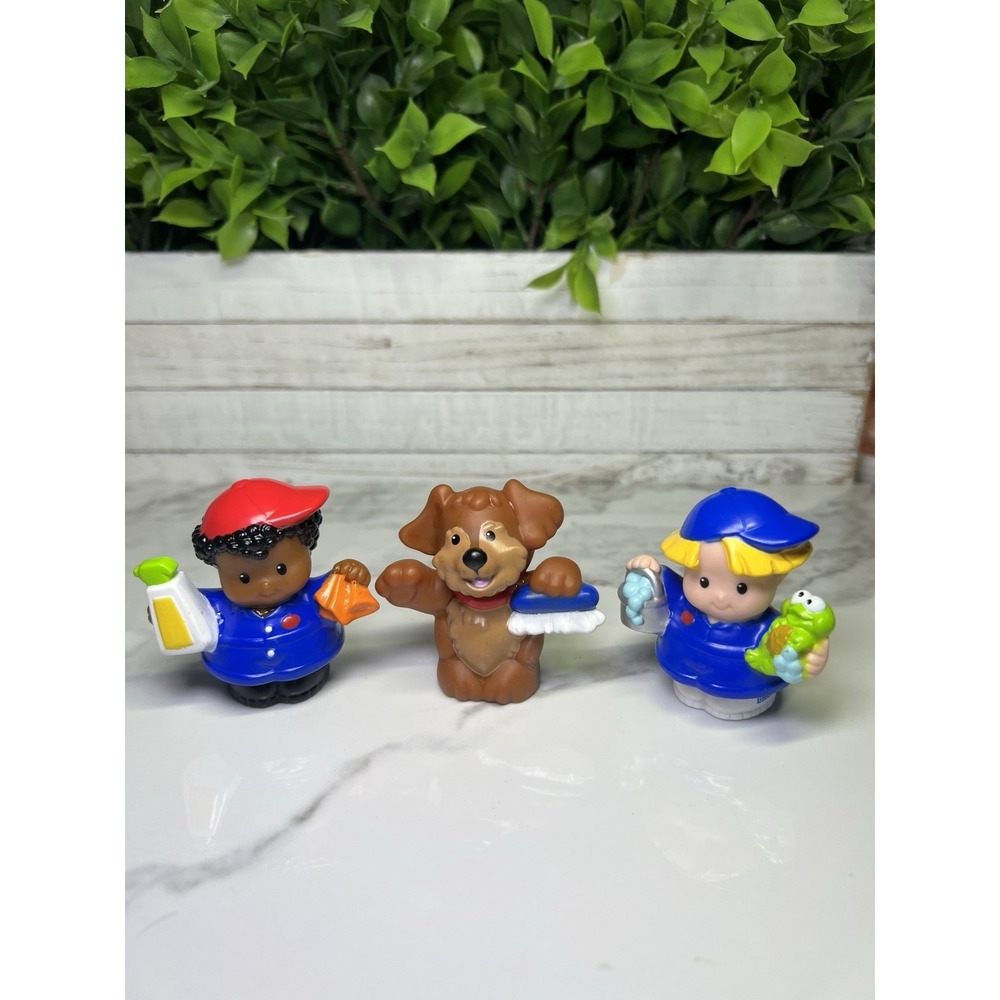 2010 Fisher Price Little People Car Wash Lot of 3 Figures